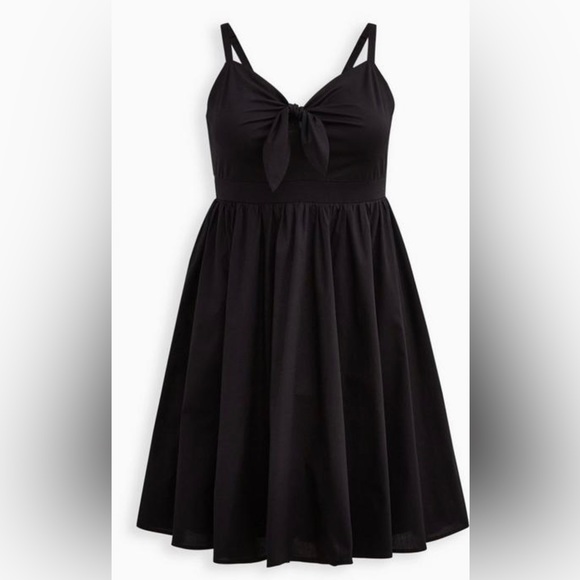 torrid Dresses & Skirts - Torrid Mini Poplin Tie-Front Skater Dress Black Sz 0 (12) NWT